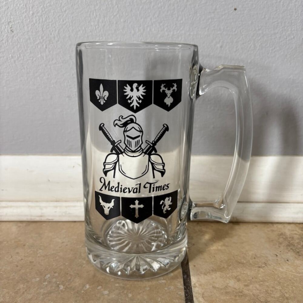 Medieval Times 24oz Beer Glass Stein Tankard Mug Knight Dinner Tournament 7-1/8"